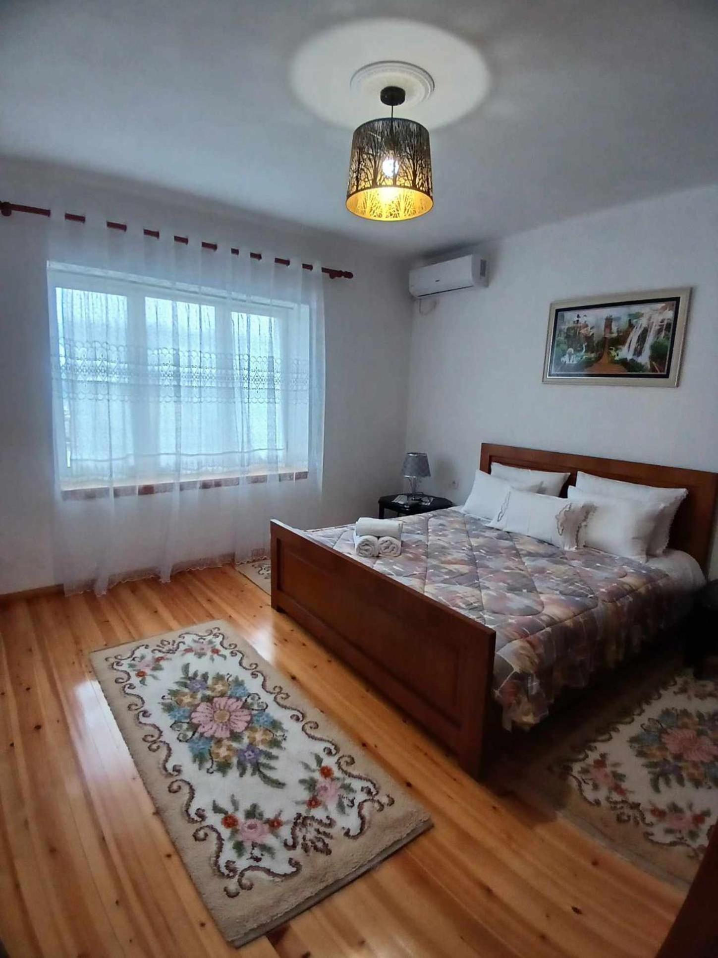 Eniguesthouse Gjirokastër Eksteriør billede