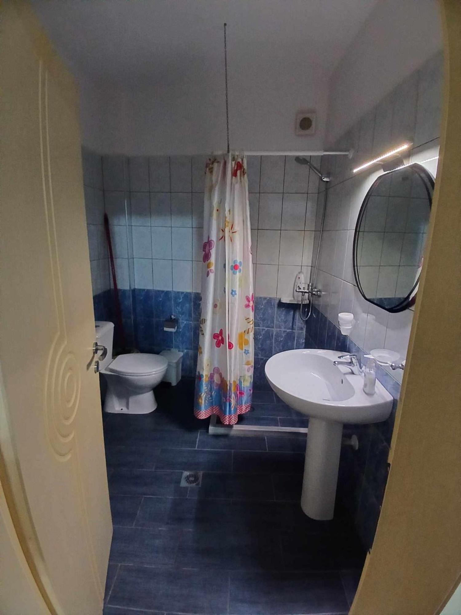 Eniguesthouse Gjirokastër Eksteriør billede