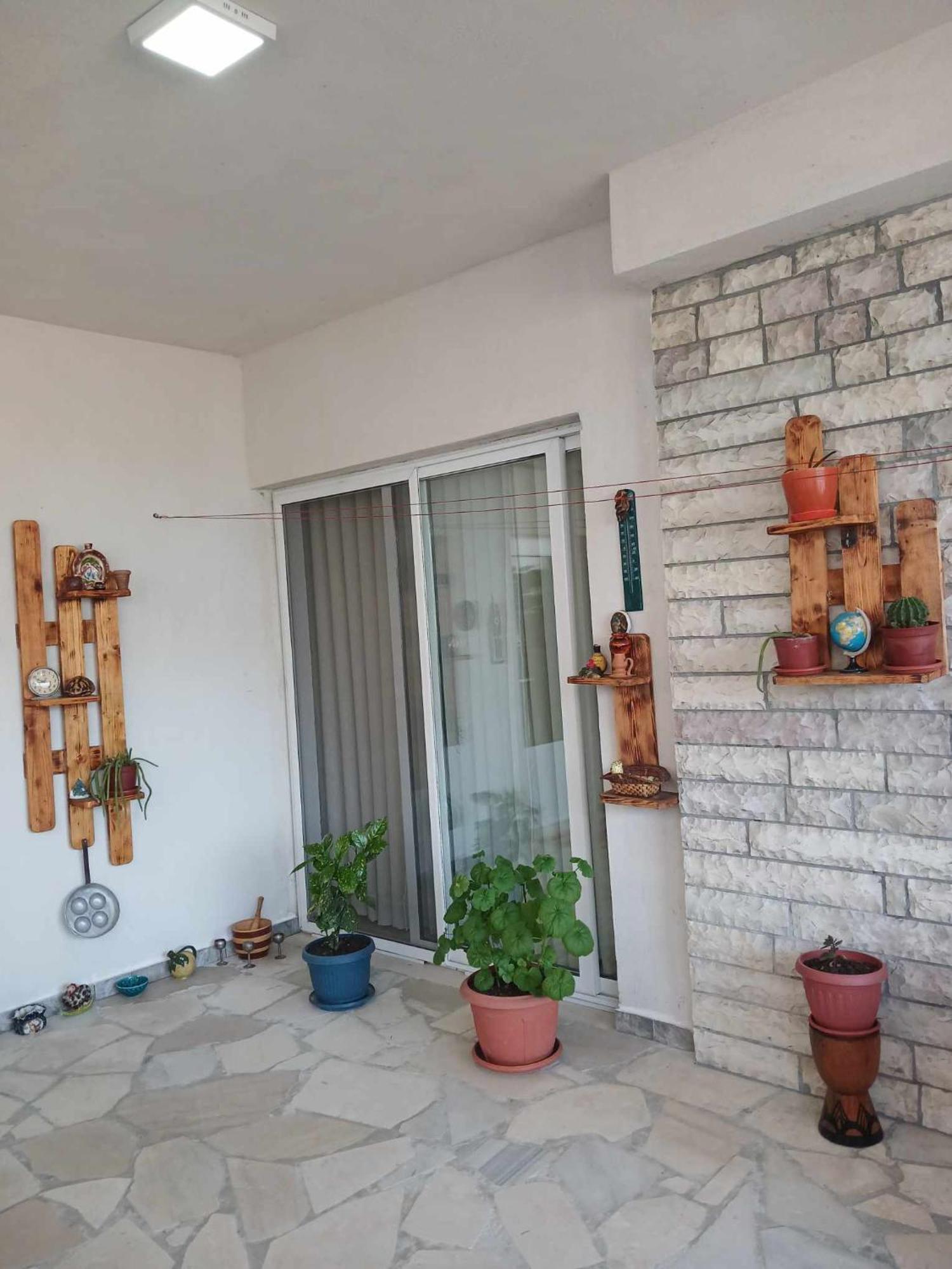 Eniguesthouse Gjirokastër Eksteriør billede